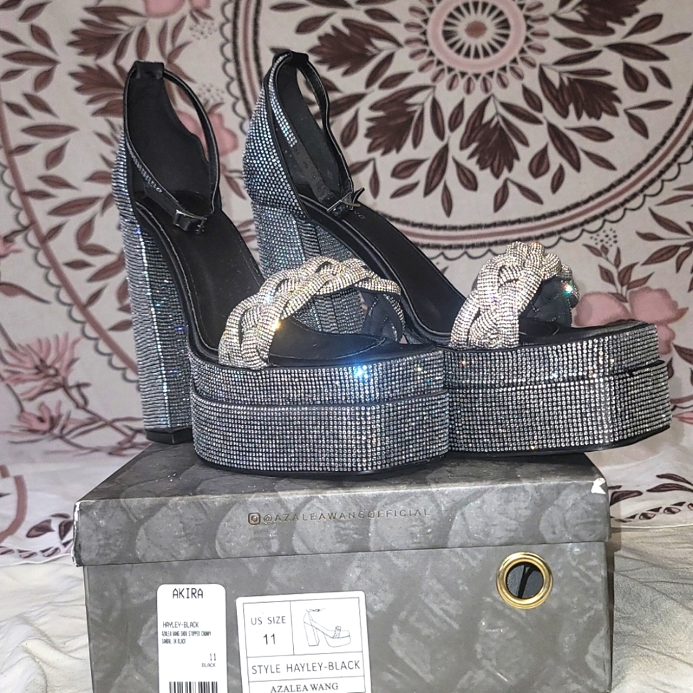 AKIRA AZALEA WANG BLACK RHINESTONE Platform Chunky Sandal heel